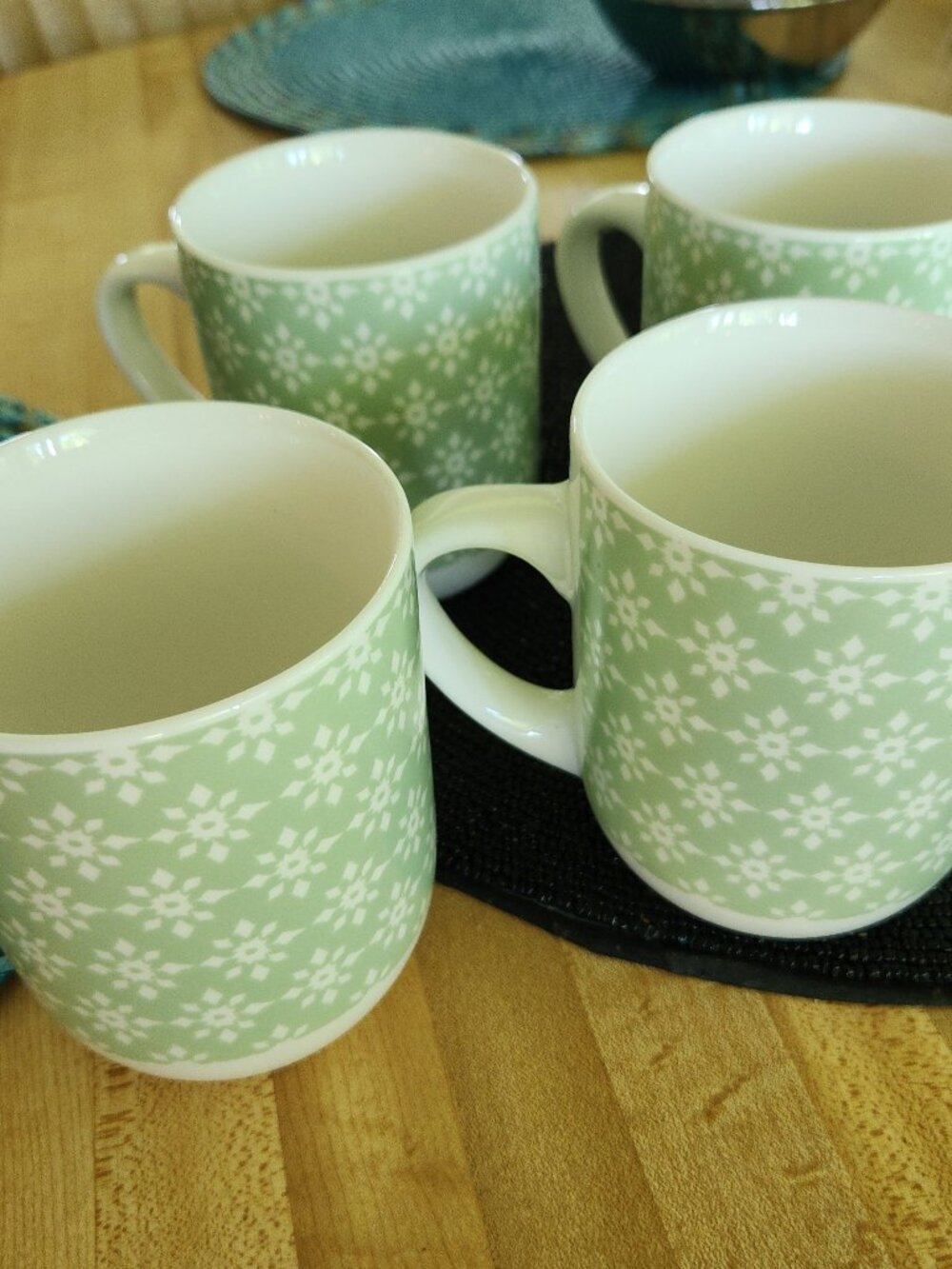 Mainstays Snowflake Floral Green Stoneware Mugs Set of 4